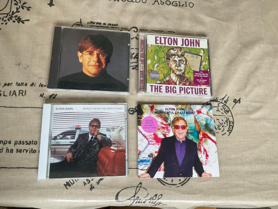 Elton John: Diverse, andet