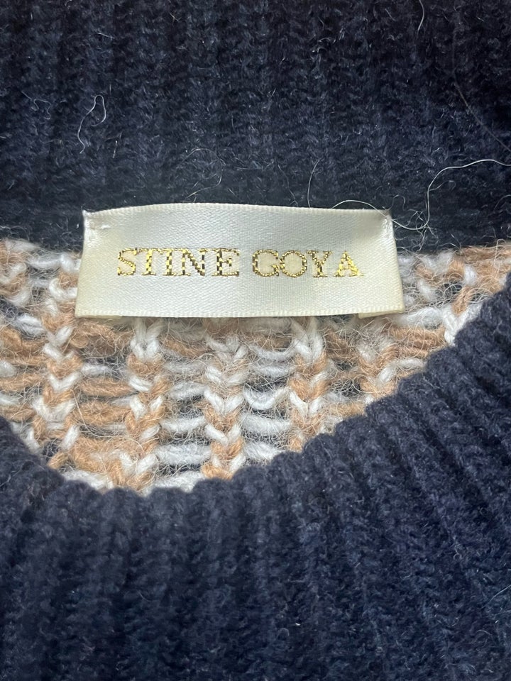 Sweater Stine Goya str 40