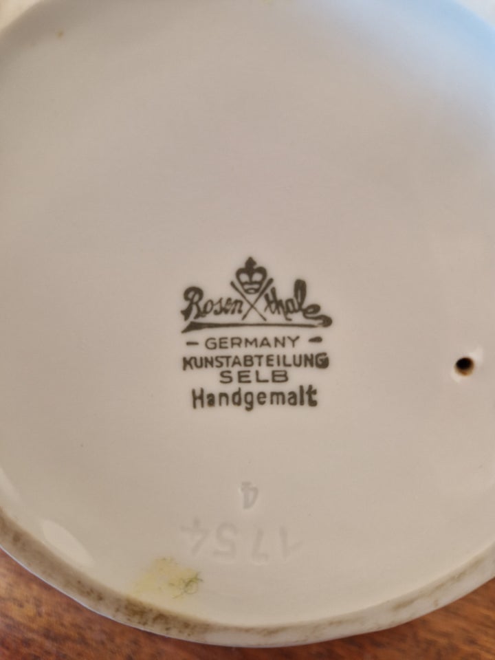 Porcelæn Lille fugl på gren på fod 