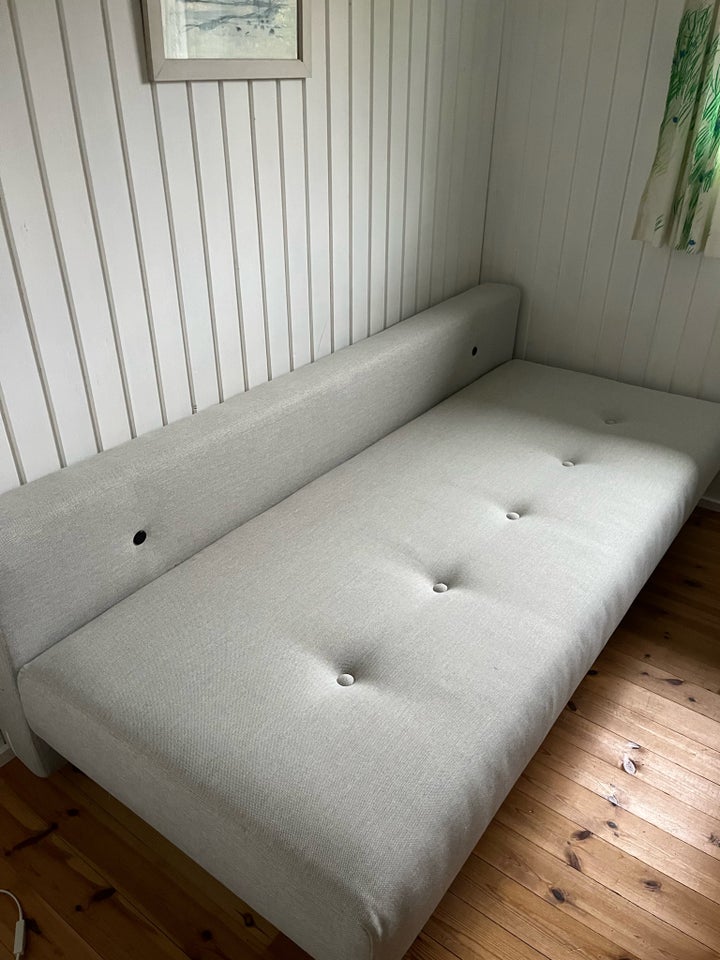 Futon, Innovation Living