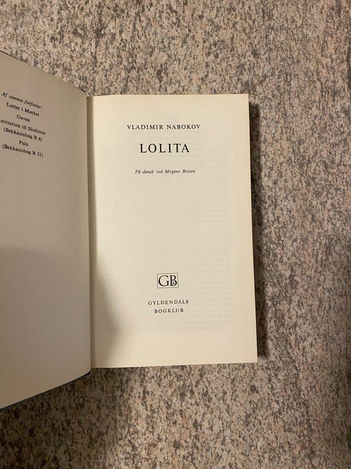 Lolita, Vladimir Nabokov , genre: