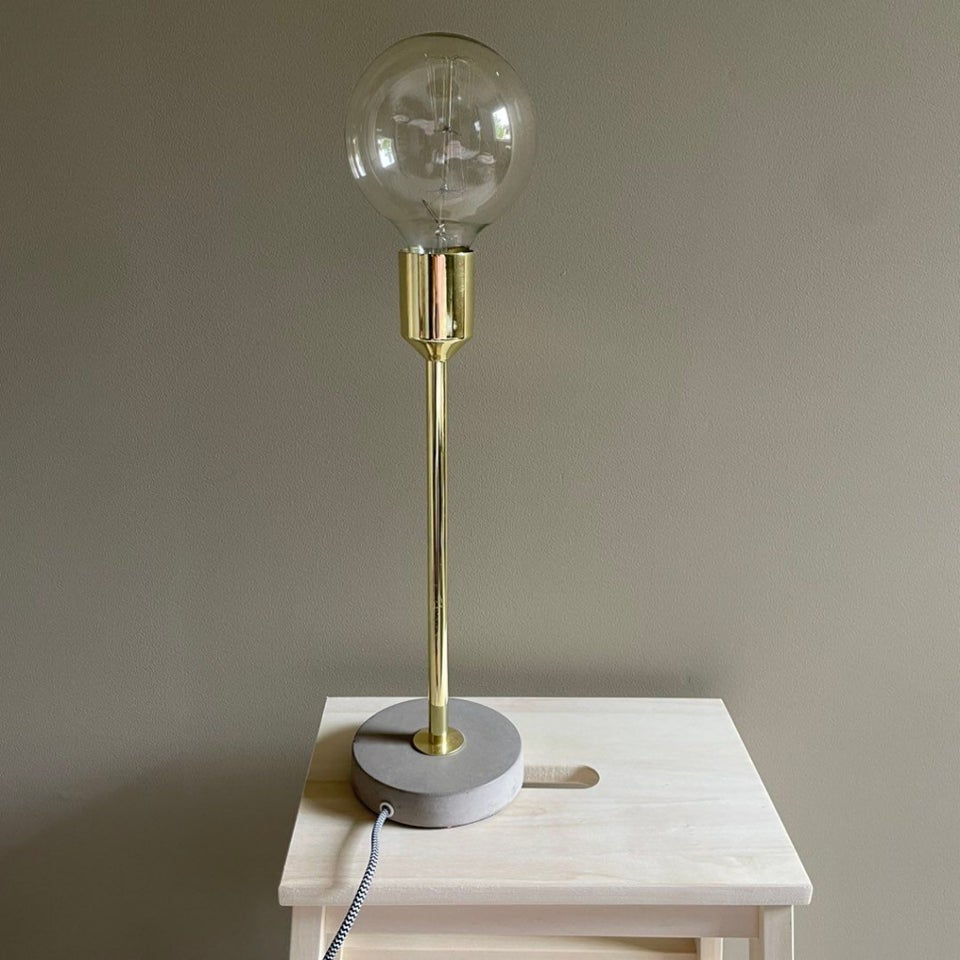 Lampe Søstrene Grene