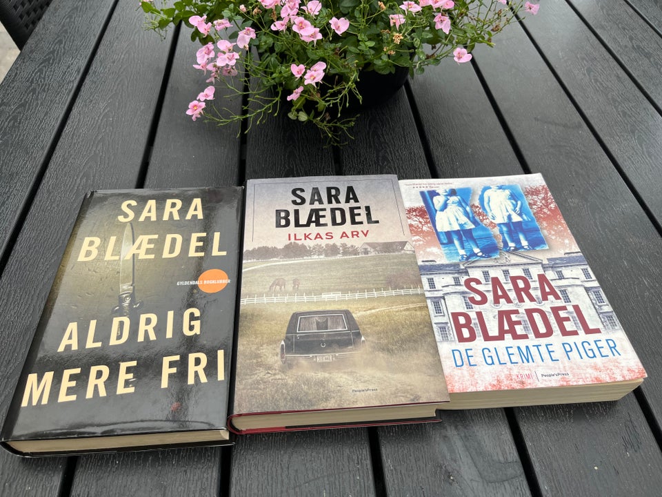 Blandede Sara Blædel genre: