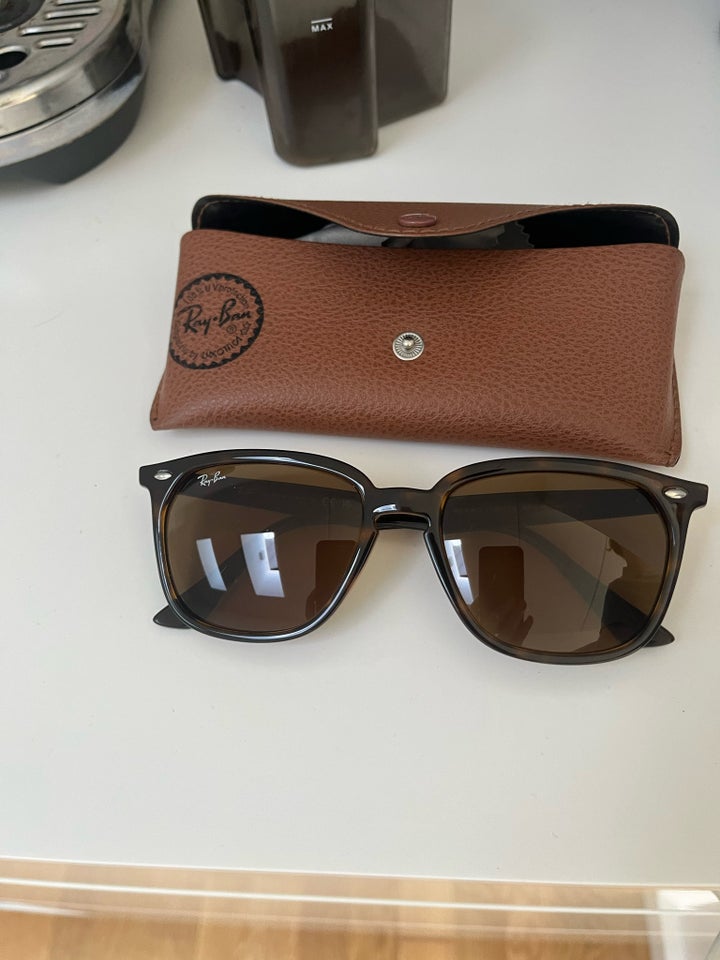 Solbriller dame, Ray-Ban Warfarer