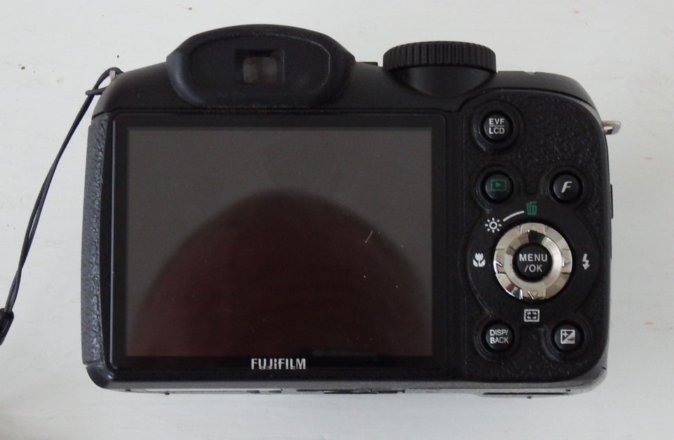 Fujifilm S2500HD 12 megapixels