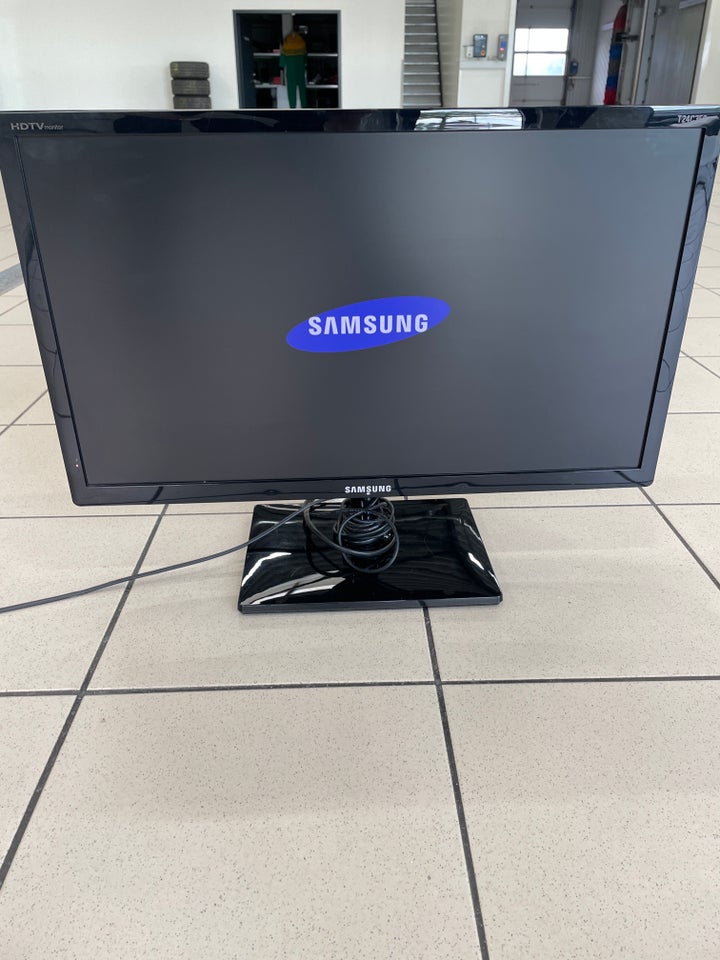 Samsung HDTV monitor T24C350 24