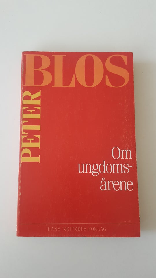 Om ungdomsårene, Peter Blos, emne: