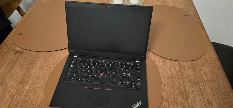 Lenovo X390 i5 - 8265U GHz 8 GB ram