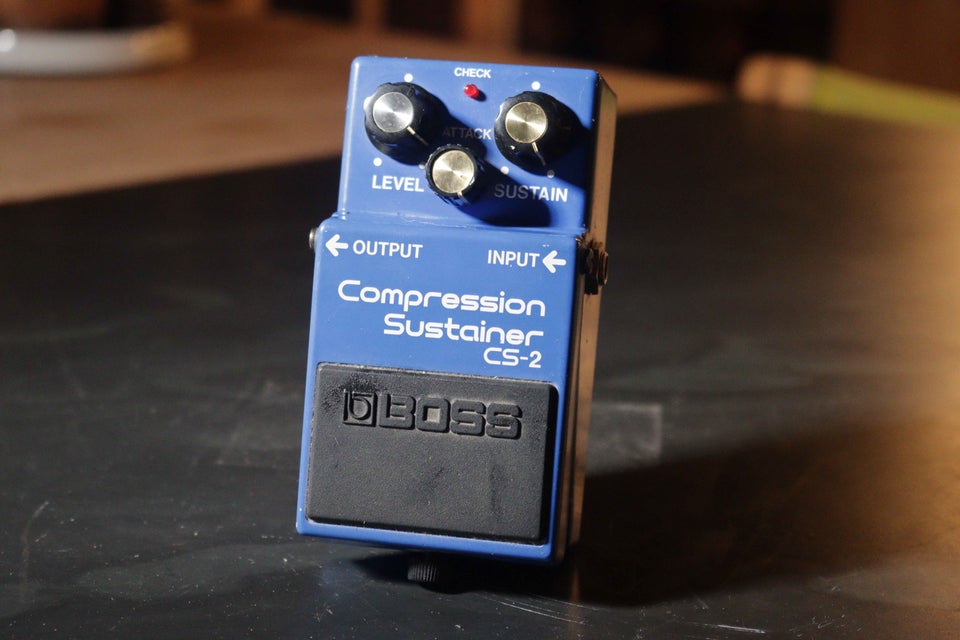 Guitar pedal, Boss Cs-2