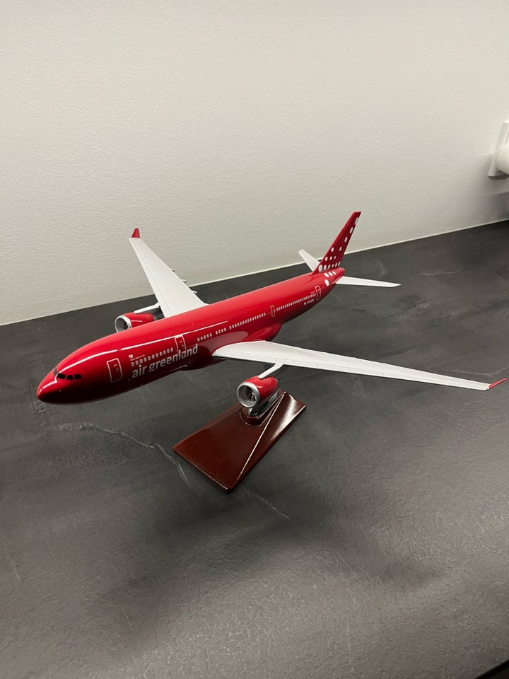 Modelfly, Air Greenland A330