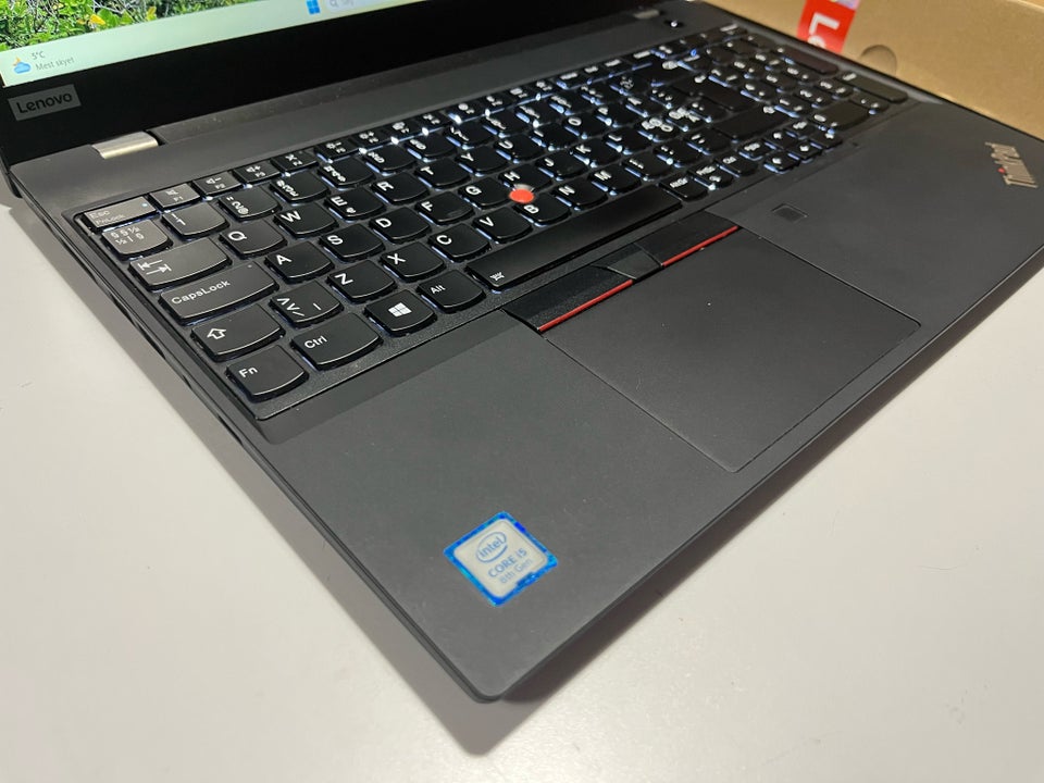 Lenovo  T590 15,6” FHD IPS - 16 gb,