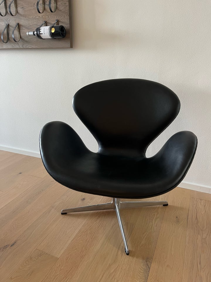 Arne Jacobsen Svane Stol