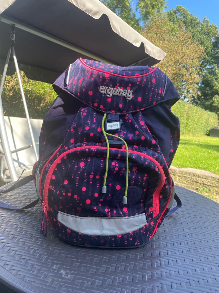 Skoletaske Ergobag Prime Lumi 20L