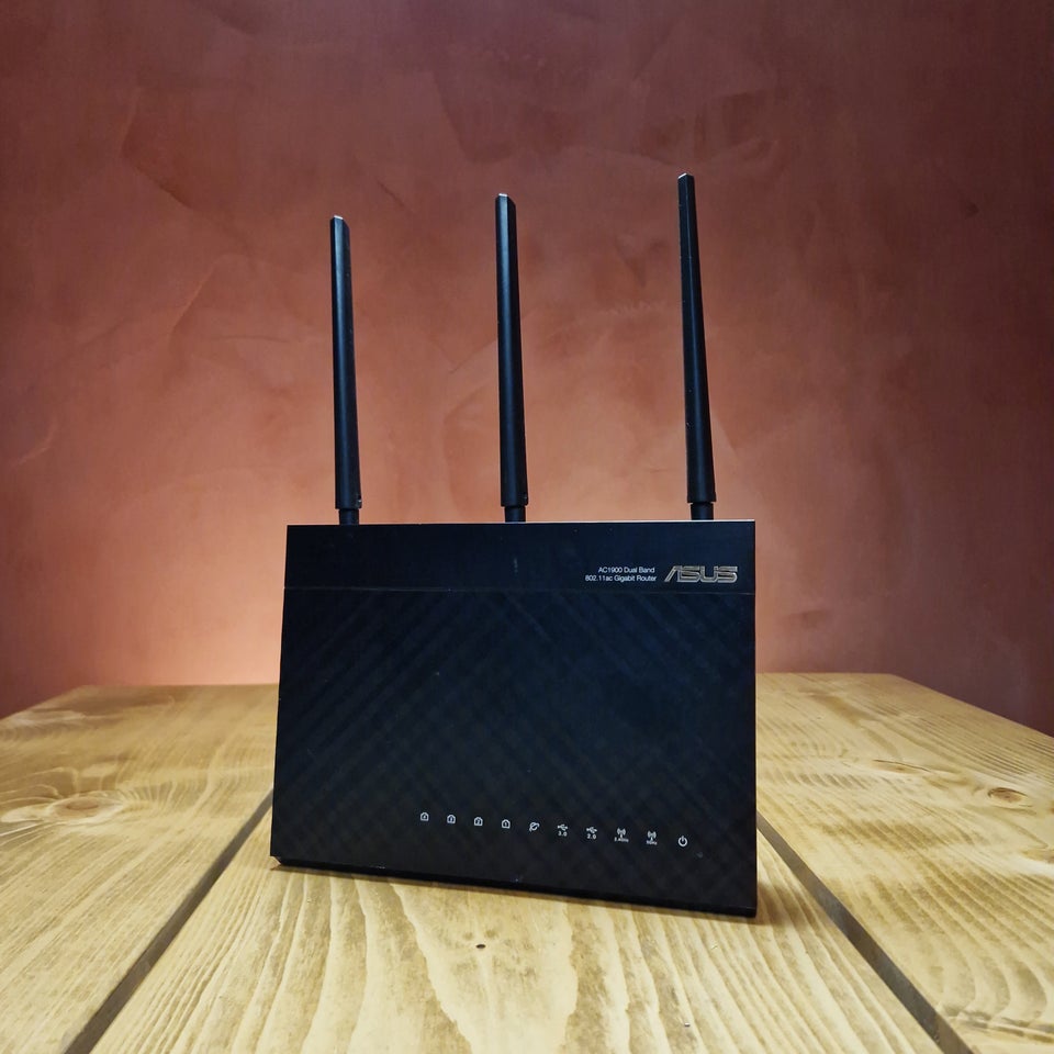 Router wireless Asus RT-AC68U