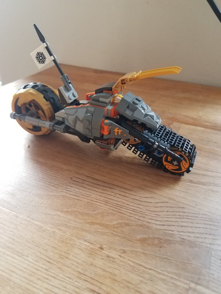 Lego Ninjago, Tre forskellige