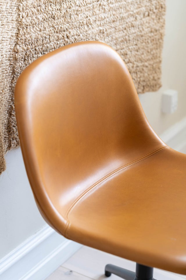 Anden arkitekt, FIBER SIDE CHAIR