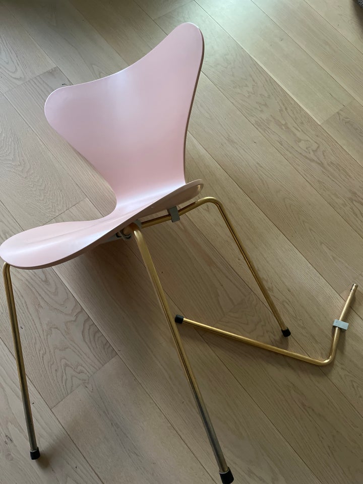 Arne Jacobsen stol 3107