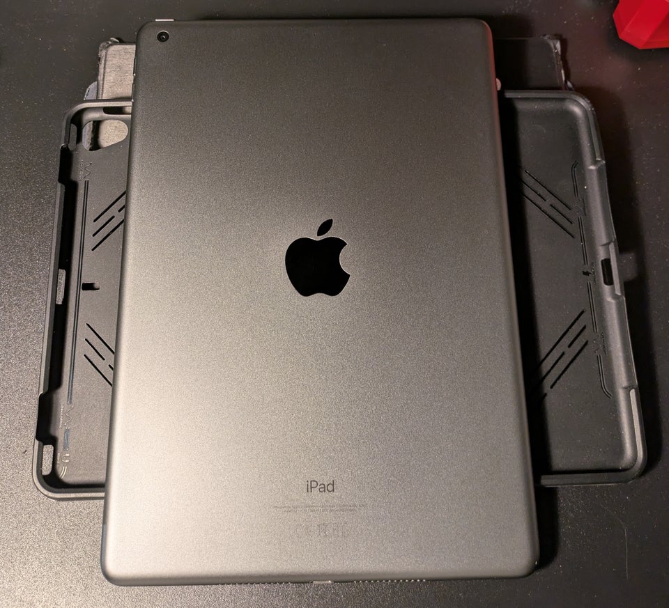 iPad 9, 64 GB, sort