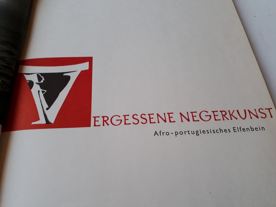 Vergessene Negerkunst, emne: