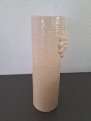 Porcelæn vase Finnsdottir