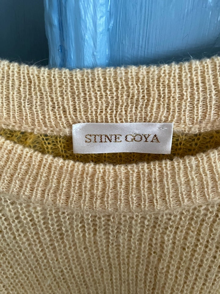 Sweater Stine Goya str 36