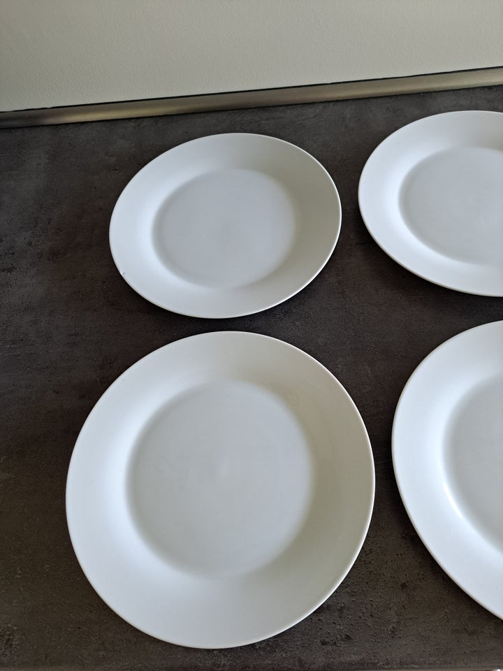 Porcelæn, 4 middagstallerkner