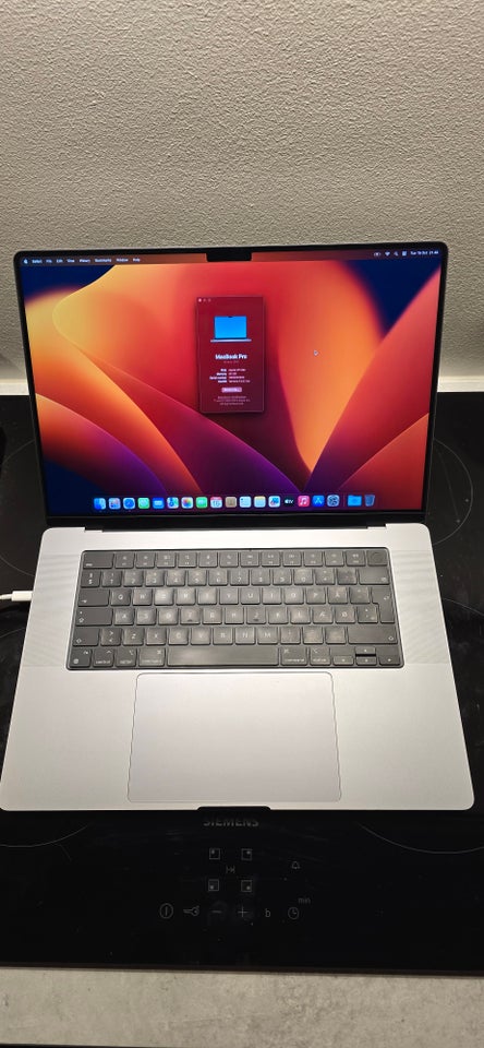 MacBook Pro, M1 Max 16" / 2021, 64 GB