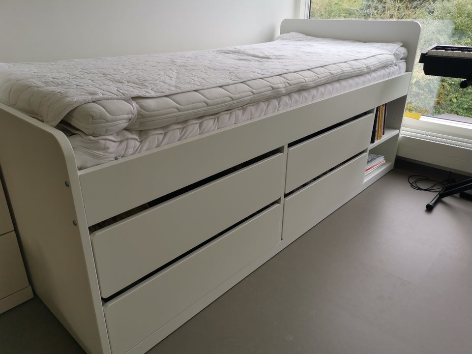 Enkeltseng Ikea b: 90 l: 200