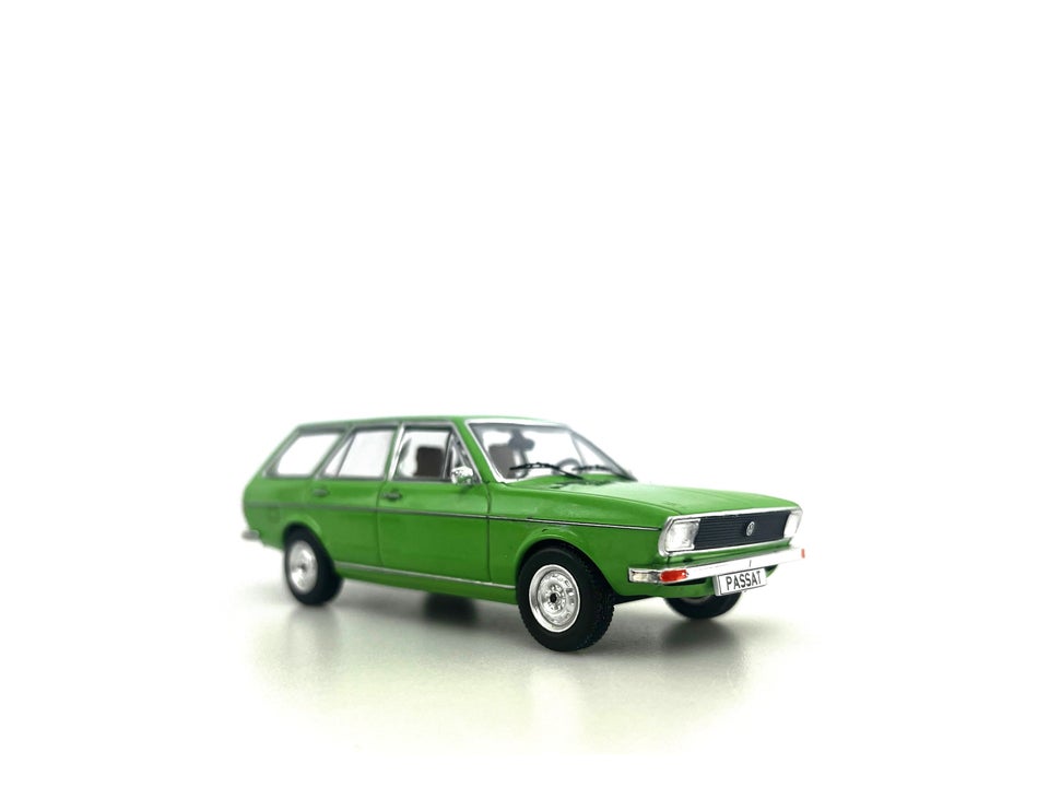 Modelbil VW Passat Variant 1975