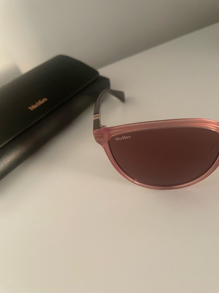 Solbriller dame, Max Mara