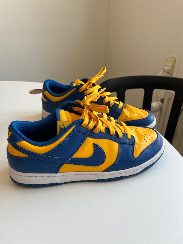 Sneakers Nike Dunk Low str 43