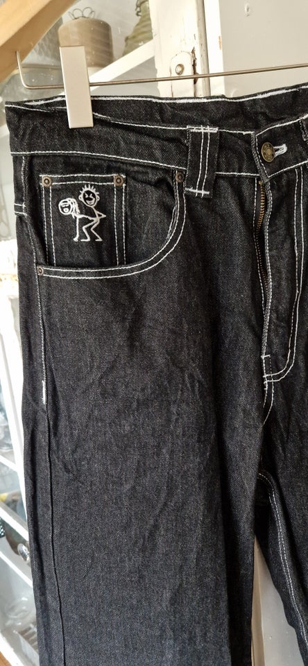 Jeans, Bsat stickman, str. 32