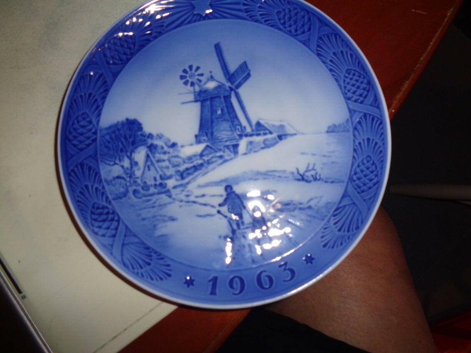 platter Royal Copenhagen 1963