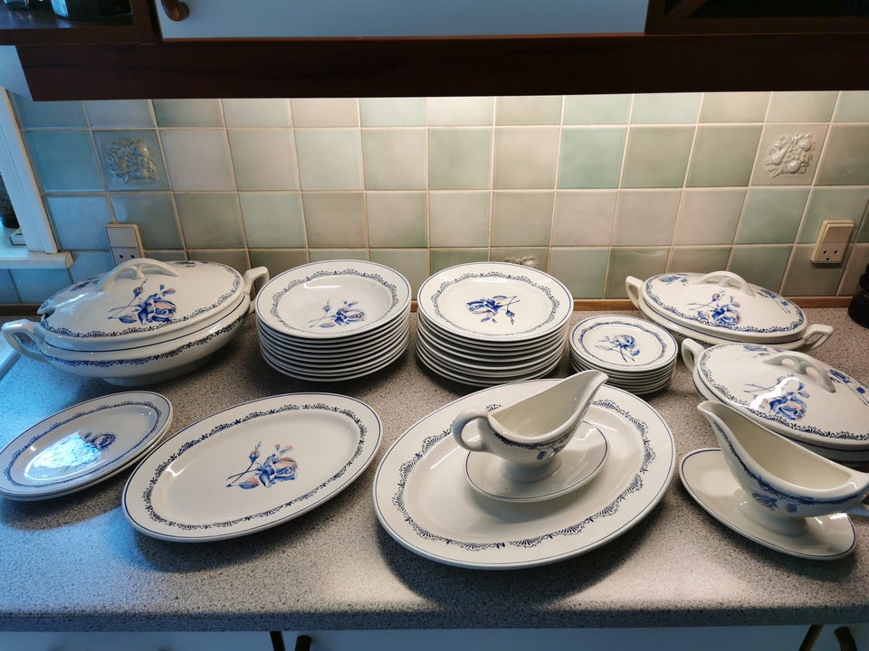 Fajance Større samling porcelæn