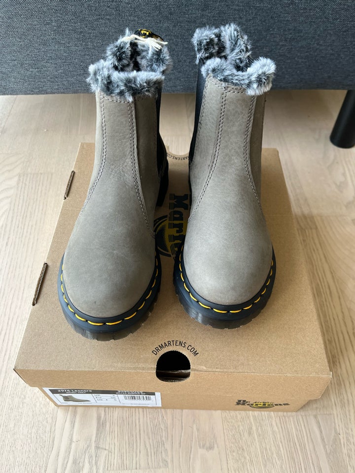 Støvletter str 36 Dr Martens