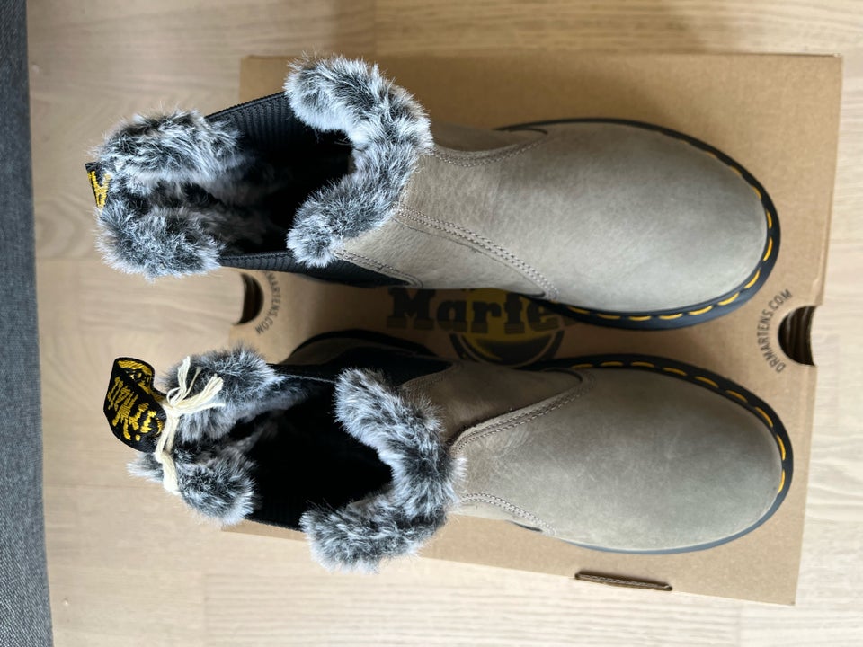 Støvletter str 36 Dr Martens