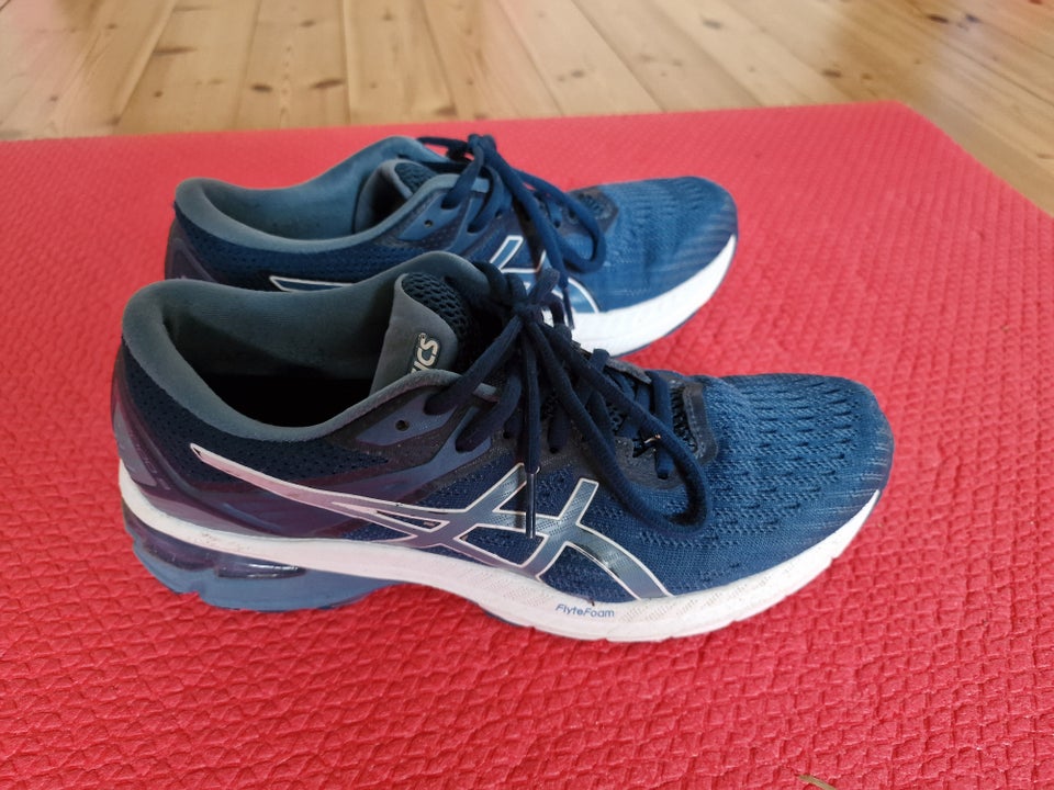 Løbesko Asics gt 2000 str 415