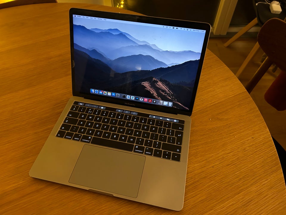 MacBook Pro, 13" - 2016