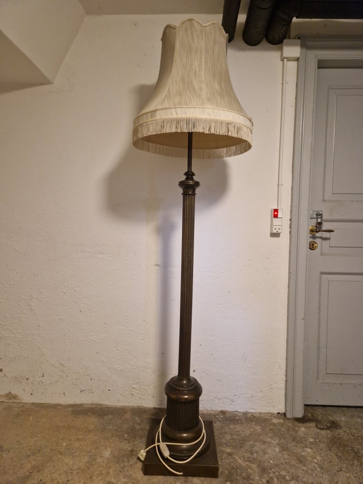 Standerlampe 1900 år gl