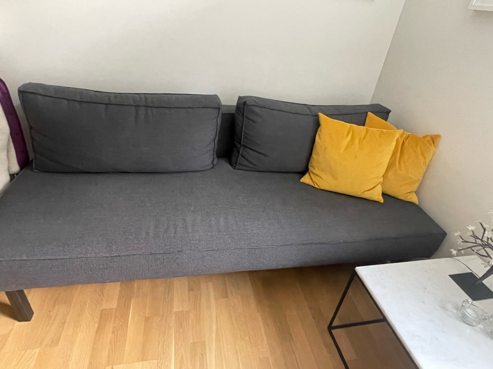 Sovesofa, b: 140 l: 200