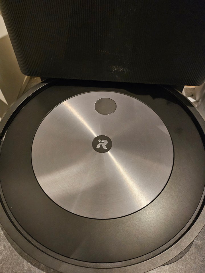 Robotstøvsuger, iRobot J7 plus