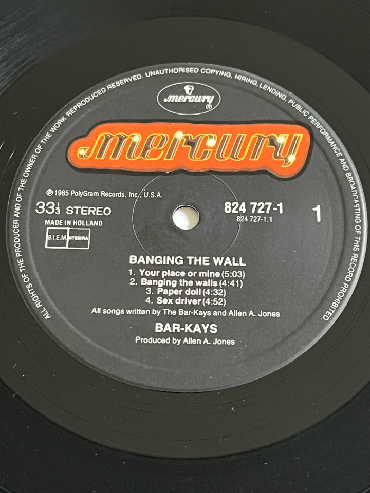 LP, Bar-Kays, Banging The Wall