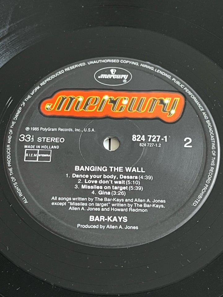 LP, Bar-Kays, Banging The Wall