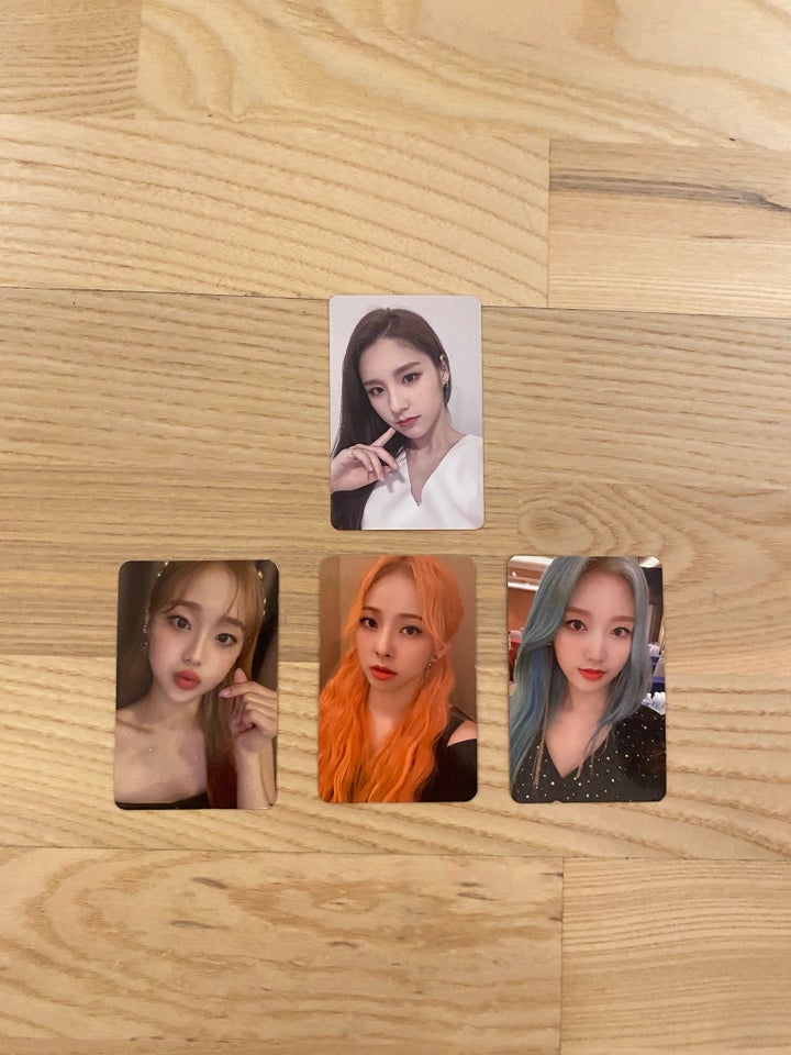 Loona photocards, 12:00, Loona