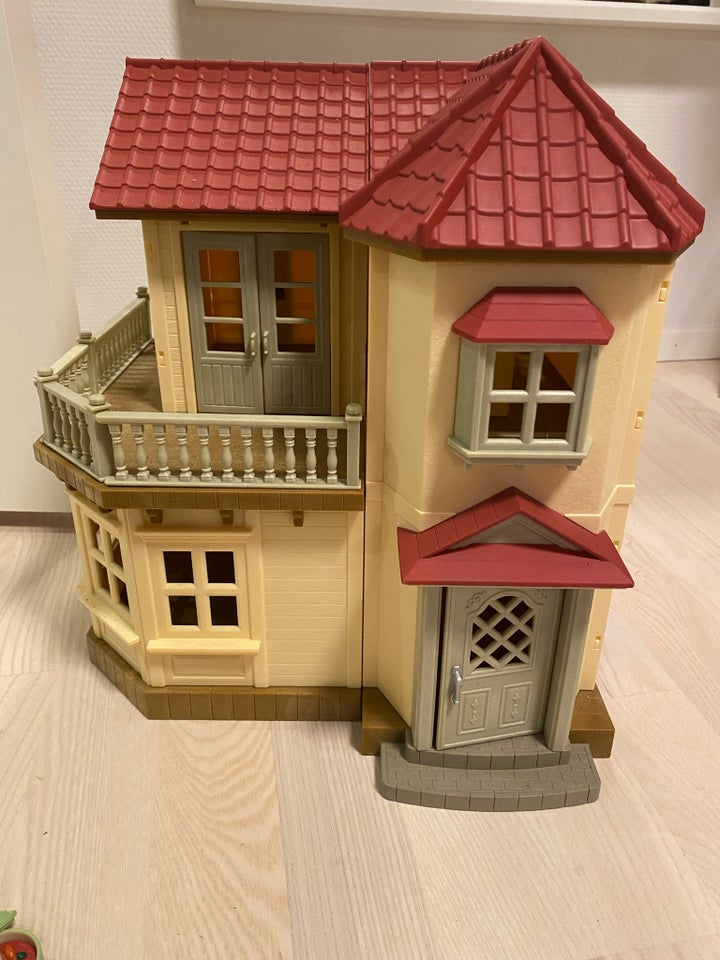 Sylvanian, Hus