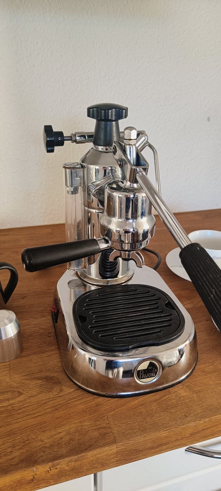 Europiccola, La Pavoni