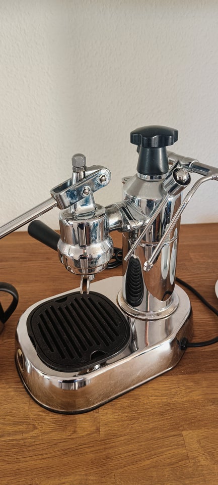 Europiccola, La Pavoni