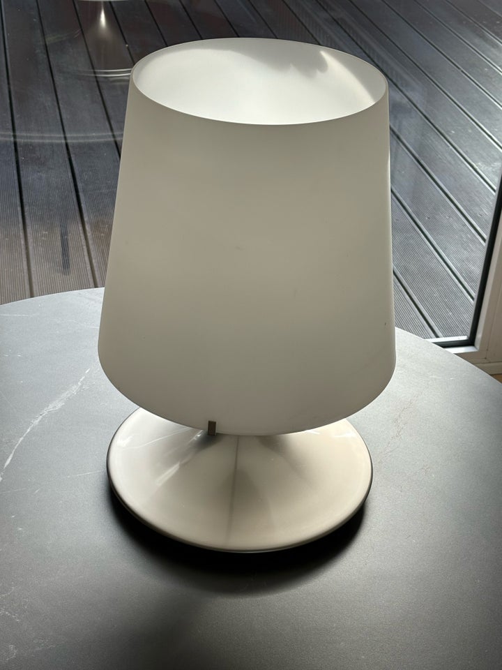 Achille Castiglioni, Bordlampe