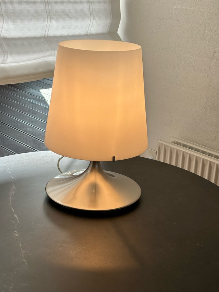 Achille Castiglioni, Bordlampe