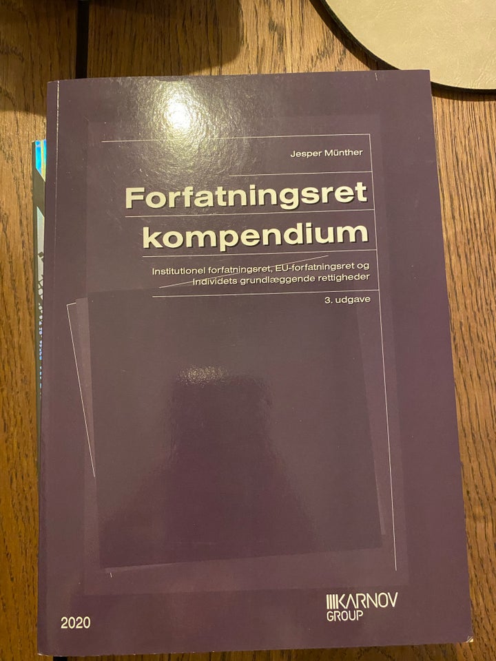 Forfatningsret kompendium,